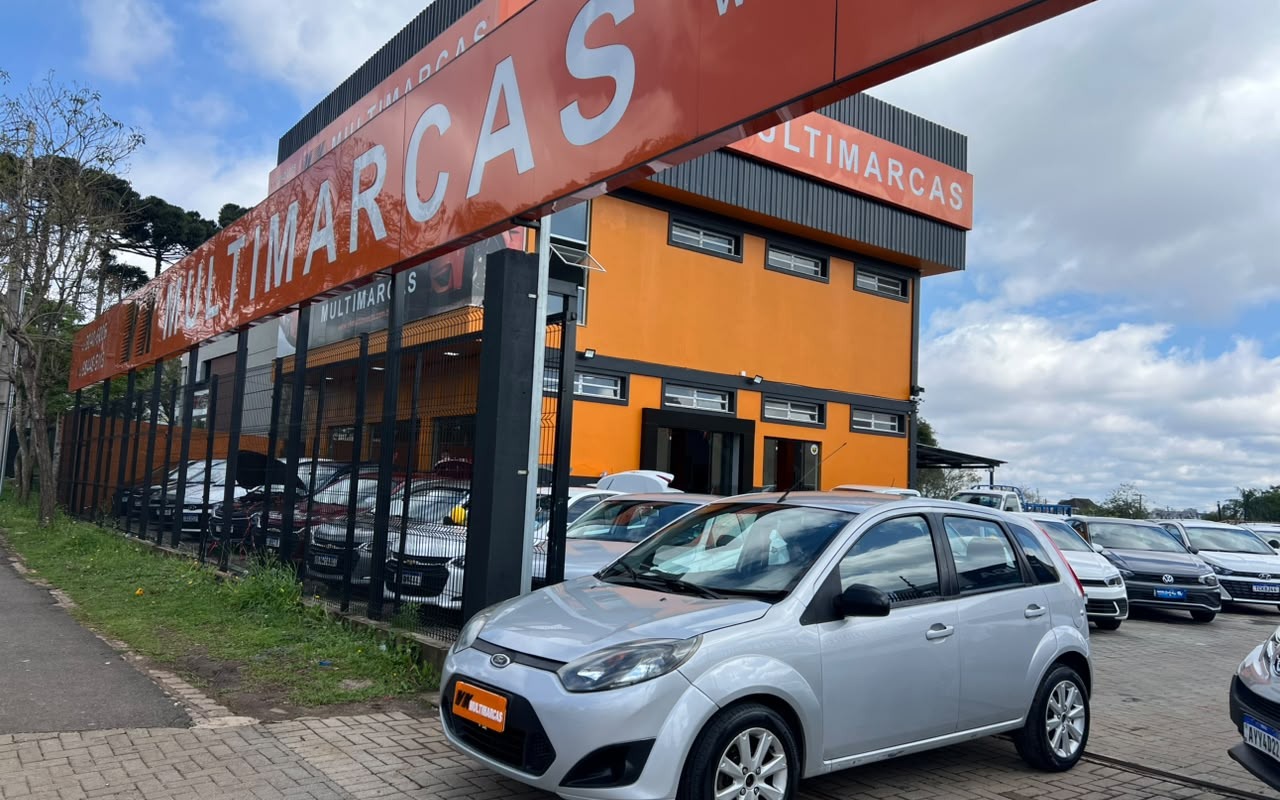 Ford Fiesta S 1.0 8V Flex 5p 2014 Prata — foto 1 de 3