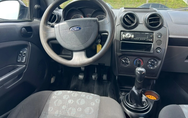 imagem-https://www.socarrao.com.br/sc-vehicle-images-prod/3844422/1789489457710-V2hhdHNBcHAgSW1hZ2UgMjAyNi0wOS0xNSBhdCAxMy4xMC4wMyAoNCkuanBlZw.jpeg