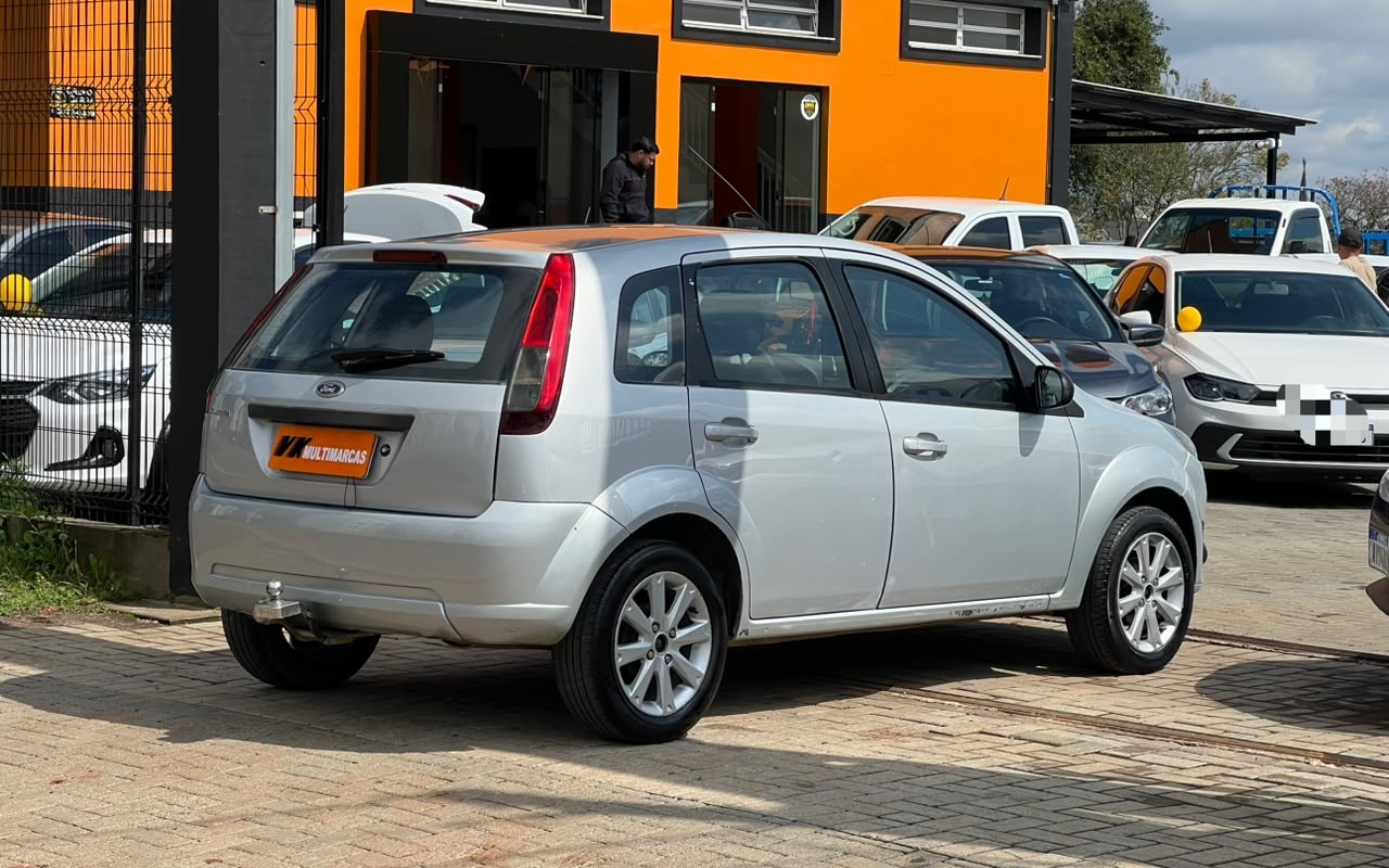 imagem-https://www.socarrao.com.br/sc-vehicle-images-prod/3844422/1789489458366-V2hhdHNBcHAgSW1hZ2UgMjAyNi0wOS0xNSBhdCAxMy4xMC4wMyAoMykuanBlZw.jpeg