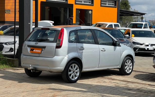 imagem-https://www.socarrao.com.br/sc-vehicle-images-prod/3844422/1789489458366-V2hhdHNBcHAgSW1hZ2UgMjAyNi0wOS0xNSBhdCAxMy4xMC4wMyAoMykuanBlZw.jpeg