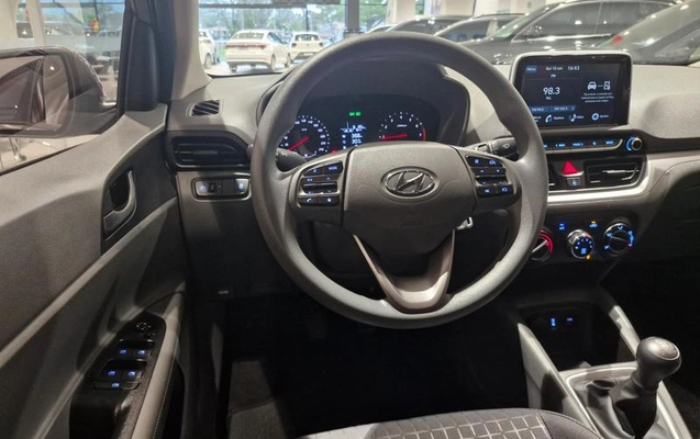 imagem-https://www.socarrao.com.br/sc-vehicle-images-prod/3844433/1790001391751-8451806_13_B_7dac0f6589.jpeg