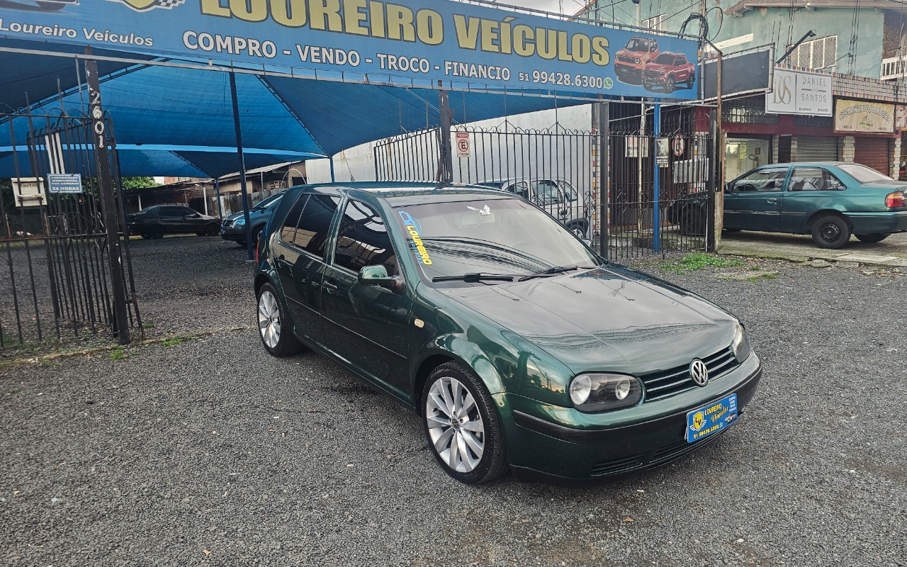 Volkswagen Golf 2000 Verde — foto 1 de 3