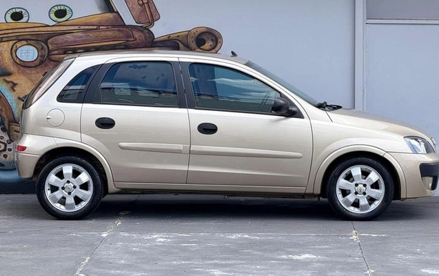 imagem-https://www.socarrao.com.br/sc-vehicle-images-prod/3844605/1790017797464-8468434_9_B_e143772f27.jpeg
