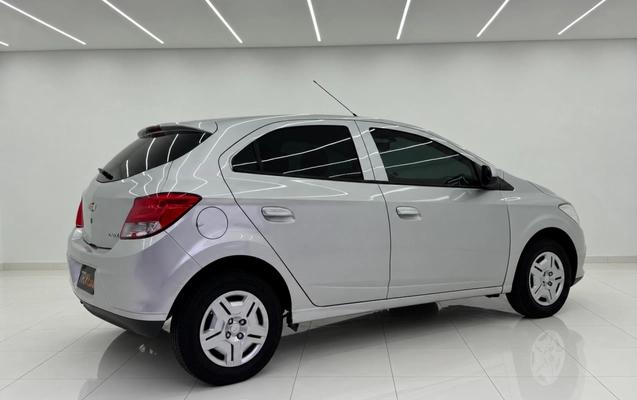 imagem-https://www.socarrao.com.br/sc-vehicle-images-prod/3844731/1789490138012-vehicle_image_1789478717_4aedf64201e913ea59b0854bf1319fcf.png