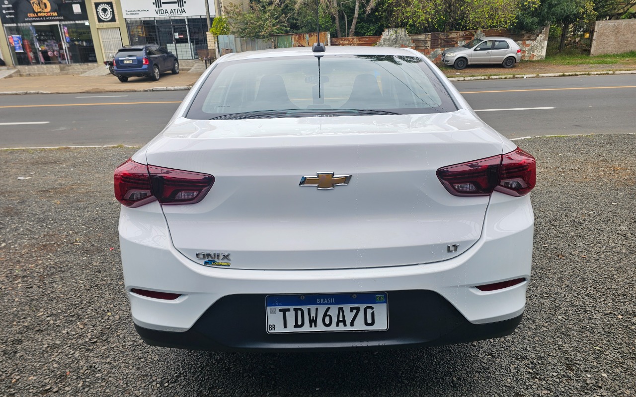 imagem-https://www.socarrao.com.br/sc-vehicle-images-prod/3844785/1789490219373-MjAyNjA2MjBfMTQyNjM4LmpwZw.jpg