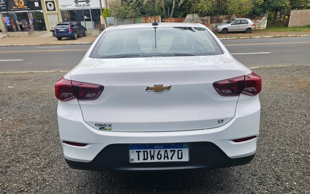 imagem-https://www.socarrao.com.br/sc-vehicle-images-prod/3844785/1789490219373-MjAyNjA2MjBfMTQyNjM4LmpwZw.jpg