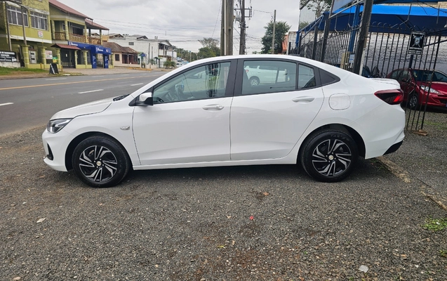 imagem-https://www.socarrao.com.br/sc-vehicle-images-prod/3844785/1789490219607-MjAyNjA2MjBfMTQyNjA1LmpwZw.jpg