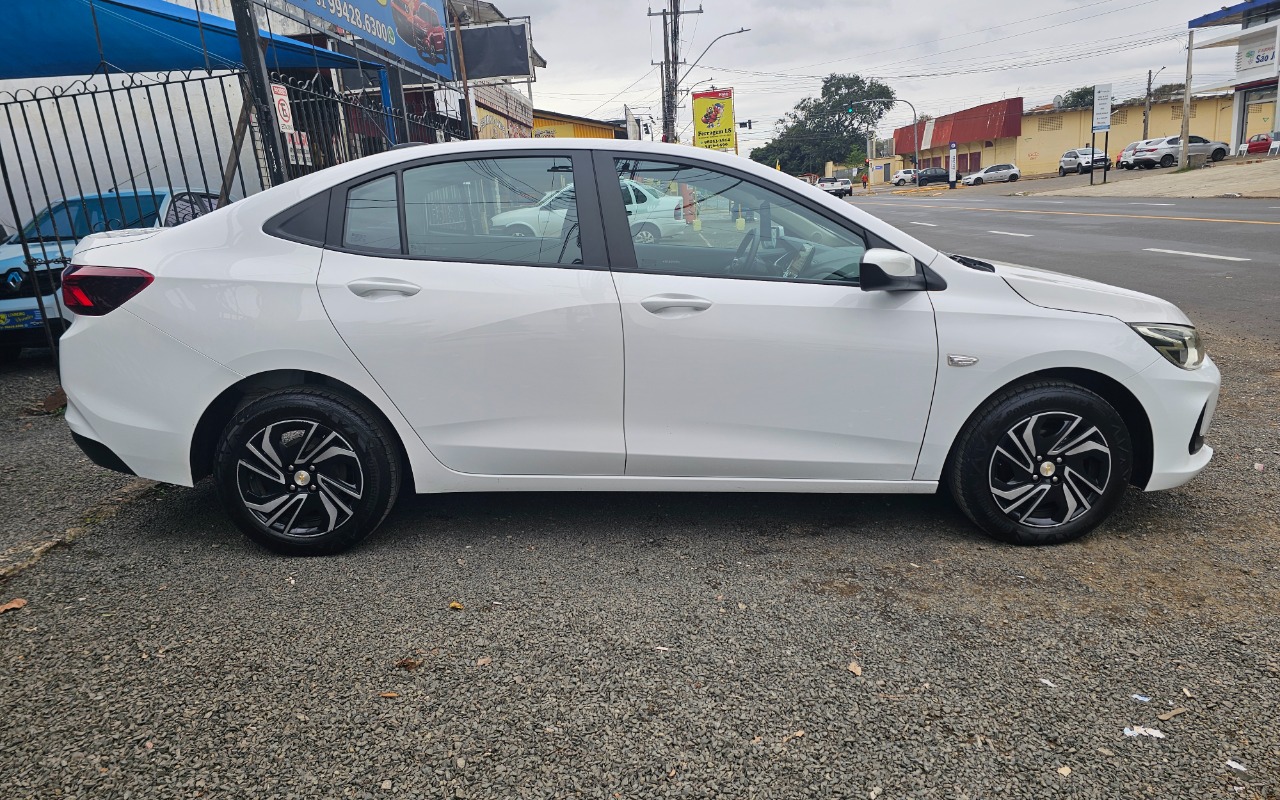 imagem-https://www.socarrao.com.br/sc-vehicle-images-prod/3844785/1789490219766-MjAyNjA2MjBfMTQyNjIxLmpwZw.jpg