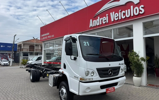 imagem-https://www.socarrao.com.br/sc-vehicle-images-prod/3844825/1789490274220-Mi5qcGVn.jpeg