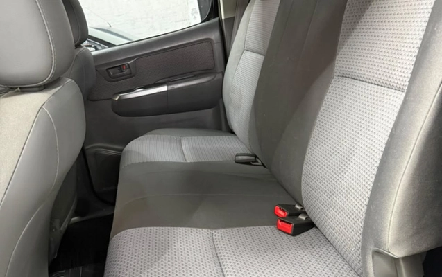 imagem-https://www.socarrao.com.br/sc-vehicle-images-prod/3844860/1789568310046-BmjKHqj3Jj4e7rdW8iaDN7yBqnxlbT1k.jpg