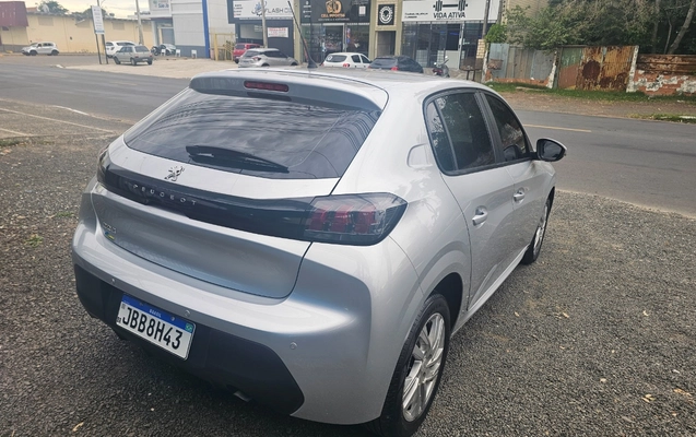imagem-https://www.socarrao.com.br/sc-vehicle-images-prod/3844983/1789490550633-MjAyNjA1MDdfMTUzNjI4LmpwZw.jpg