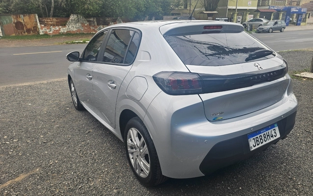 imagem-https://www.socarrao.com.br/sc-vehicle-images-prod/3844983/1789490550738-MjAyNjA1MDdfMTUzNjQzLmpwZw.jpg