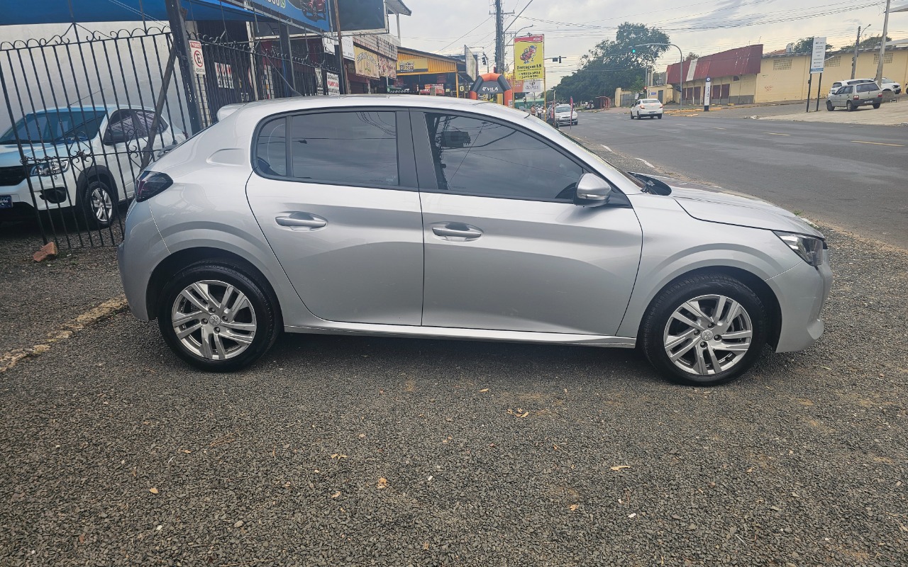 imagem-https://www.socarrao.com.br/sc-vehicle-images-prod/3844983/1789490550944-MjAyNjA1MDdfMTUzNjA3LmpwZw.jpg