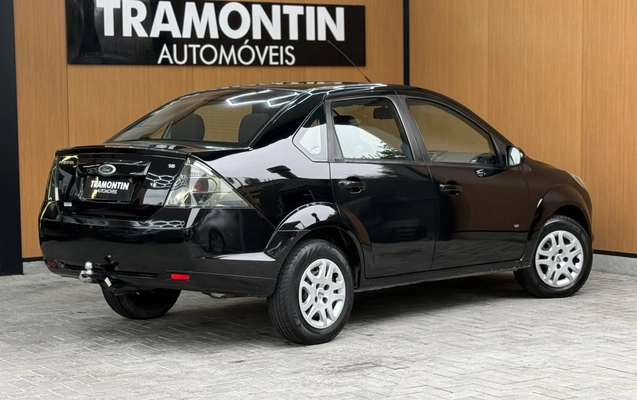 imagem-https://www.socarrao.com.br/sc-vehicle-images-prod/3845183/1789490853971-003_97e30179f854d21ef6726a74c7ff555b.jpeg