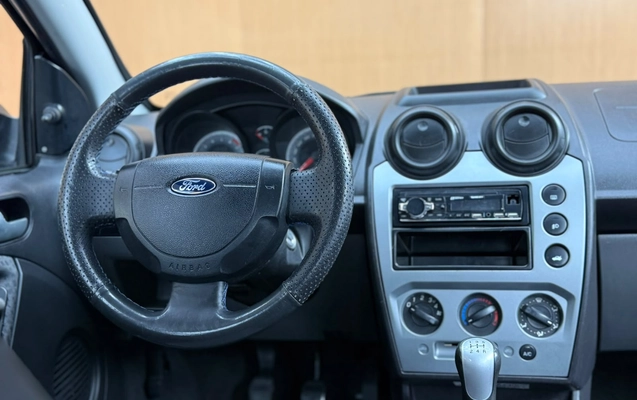 imagem-https://www.socarrao.com.br/sc-vehicle-images-prod/3845183/1789490853981-003_ba6c087b3b7ca2586dd6dca6c88d772f.jpeg