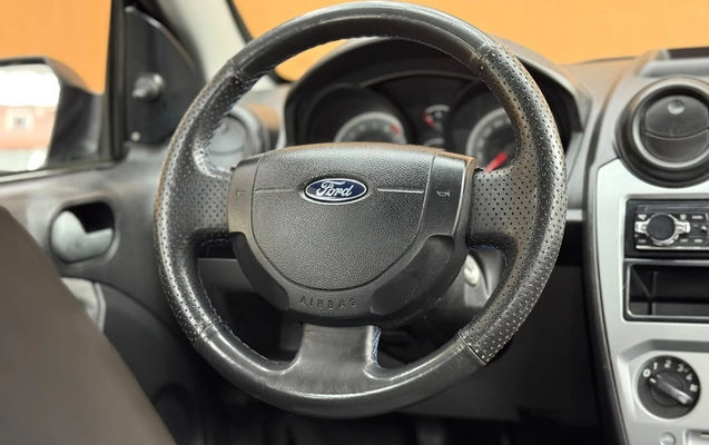 imagem-https://www.socarrao.com.br/sc-vehicle-images-prod/3845183/1789490853983-003_efaa3a59f76e914a37ab5806c382eb2d.jpeg