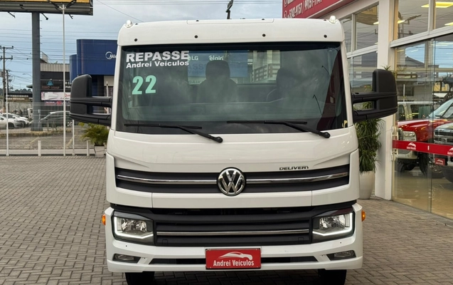 imagem-https://www.socarrao.com.br/sc-vehicle-images-prod/3845253/1789490942298-My5qcGVn.jpeg