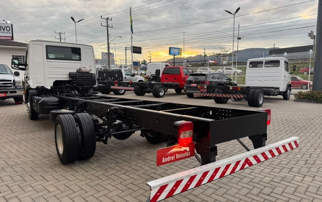 imagem-https://www.socarrao.com.br/sc-vehicle-images-prod/3845253/1789490942588-NS5qcGVn.jpeg