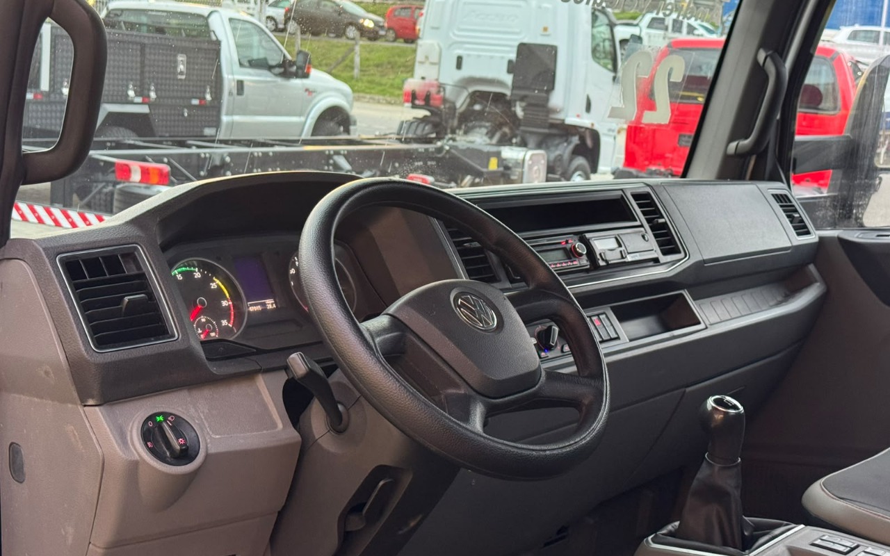 imagem-https://www.socarrao.com.br/sc-vehicle-images-prod/3845253/1789490943370-MTIuanBlZw.jpeg