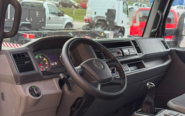 imagem-https://www.socarrao.com.br/sc-vehicle-images-prod/3845253/1789490943370-MTIuanBlZw.jpeg