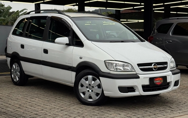 imagem-https://www.socarrao.com.br/sc-vehicle-images-prod/3845319/1789492120436-f8587ec27fd84fbbb04e7bc1c7252bcf_1789472346622.jpg