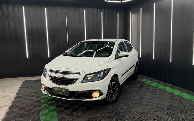 imagem-https://www.socarrao.com.br/sc-vehicle-images-prod/3845473/1789491592425-91dffd63f2c53b77243c1c51302ee053_big.jpeg