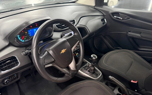 imagem-https://www.socarrao.com.br/sc-vehicle-images-prod/3845473/1789491592429-259ca523ffc315926b9a7f0c32e87117_big.jpeg