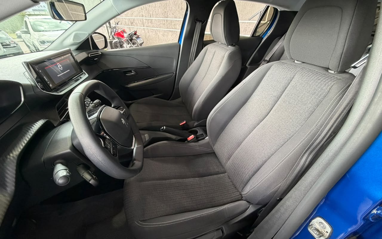 imagem-https://www.socarrao.com.br/sc-vehicle-images-prod/3845587/1789491823693-V2hhdHNBcHAgSW1hZ2UgMjAyNi0wOS0xNSBhdCAxMy40OC41MS5qcGVn.jpeg