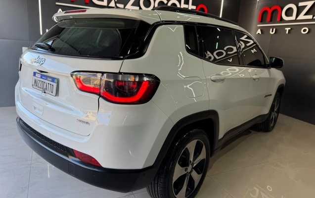 imagem-https://www.socarrao.com.br/sc-vehicle-images-prod/3845631/1789561995575-003_18605a09e049647f37ba4ff0377d06ec.jpeg