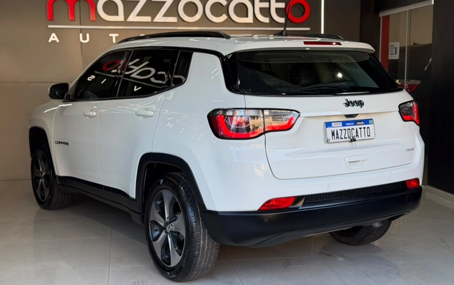 imagem-https://www.socarrao.com.br/sc-vehicle-images-prod/3845631/1789561995578-003_6cfa29174d4f48f25bd830b803d4174d.jpeg