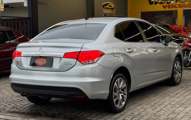 imagem-https://www.socarrao.com.br/sc-vehicle-images-prod/3845736/1789492137560-ff8cd59629e343fa9861d4768a3a6e15_1789472680486.jpg