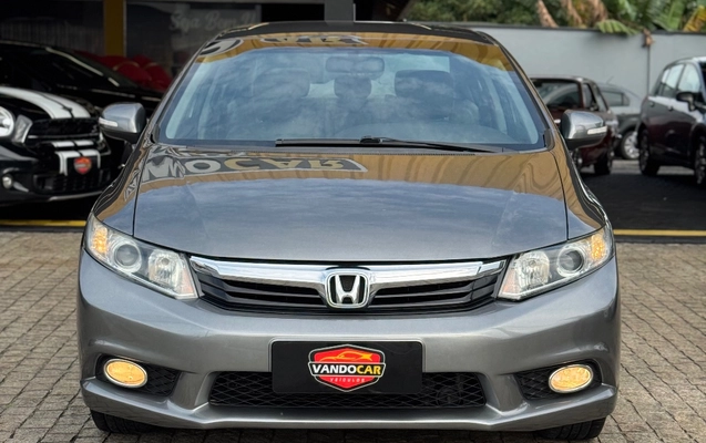 imagem-https://www.socarrao.com.br/sc-vehicle-images-prod/3845750/1789504879847-7ca8ee0670a043e8a606e77254867df3_1789472937692.jpg