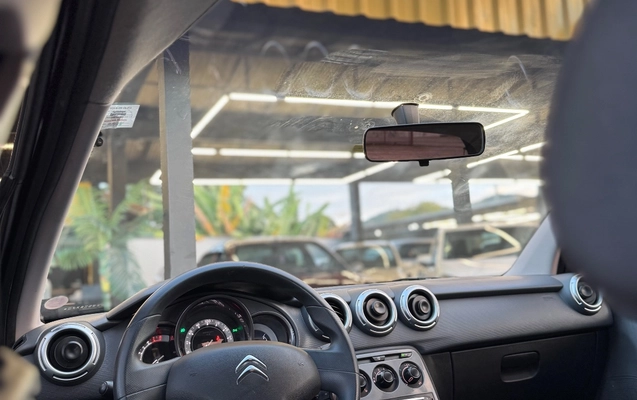 imagem-https://www.socarrao.com.br/sc-vehicle-images-prod/3845755/1789504940187-4a4fc9f43f3a493796f7f8b2e7b99767_1789473534494.jpg