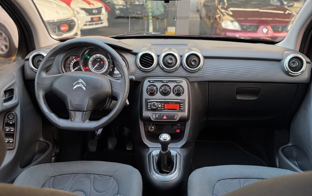 imagem-https://www.socarrao.com.br/sc-vehicle-images-prod/3845755/1789504940188-2470f9f84c224ad88e2d467a5bc1943f_1789473534496.jpg