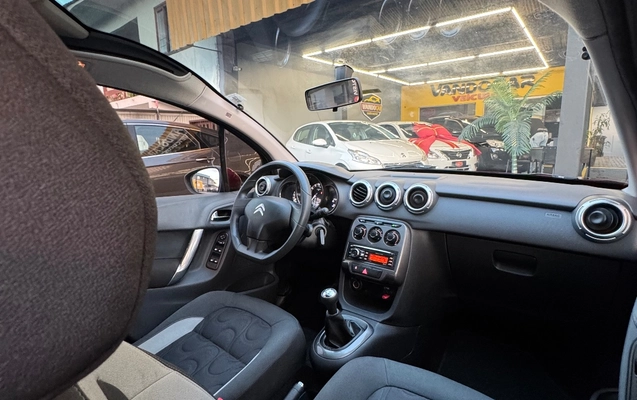 imagem-https://www.socarrao.com.br/sc-vehicle-images-prod/3845755/1789504940191-20c68e22a32043fdaa664378a59187e6_1789473534505.jpg
