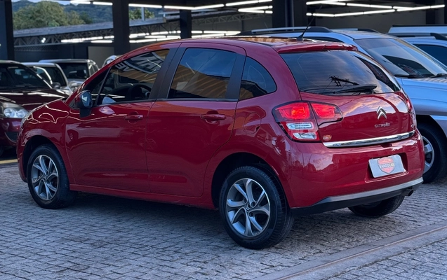 imagem-https://www.socarrao.com.br/sc-vehicle-images-prod/3845755/1789504940193-f95032b62bff4ae09f16e38e48a50bdc_1789473534509.jpg