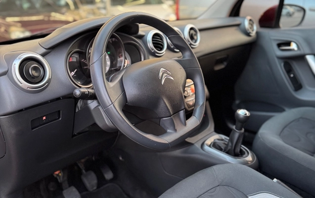 imagem-https://www.socarrao.com.br/sc-vehicle-images-prod/3845755/1789504940195-46c2583bc9cf45069ae803d601fb503b_1789473534515.jpg