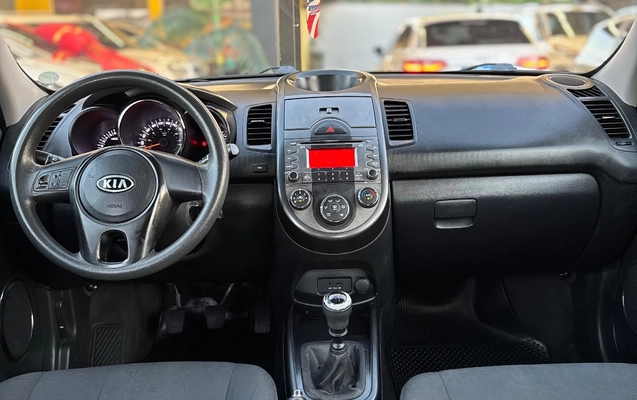 imagem-https://www.socarrao.com.br/sc-vehicle-images-prod/3845759/1789492161825-36a4173f99514aa5a963944a916242c3_1789473650907.jpg