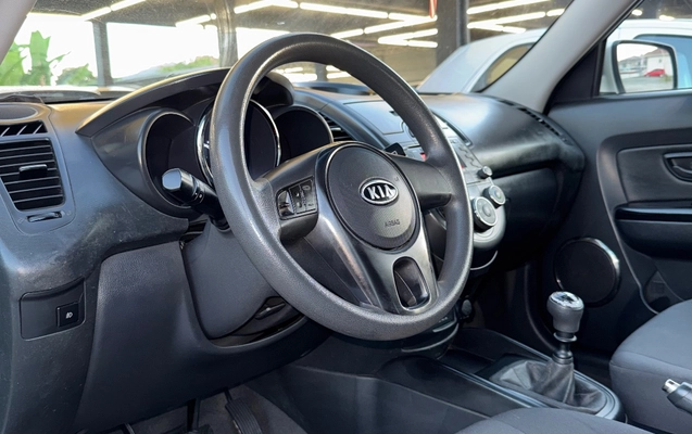 imagem-https://www.socarrao.com.br/sc-vehicle-images-prod/3845759/1789492161826-98334d09eac74cc79ac6895d000e86a0_1789473650909.jpg