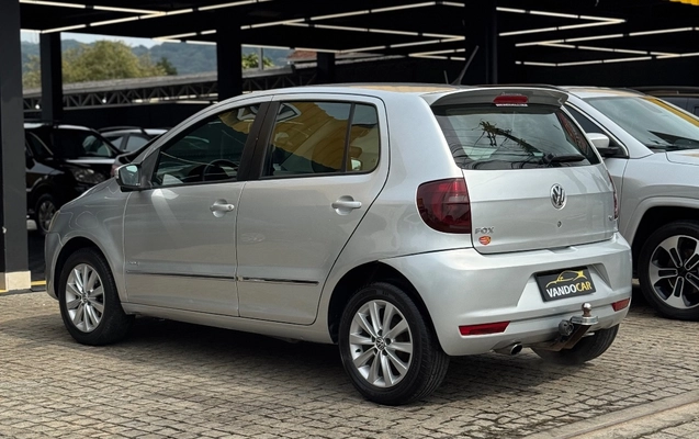 imagem-https://www.socarrao.com.br/sc-vehicle-images-prod/3845770/1789492215143-c1cfb24f7df64653b0df10569b8babba_1789490477062.jpg