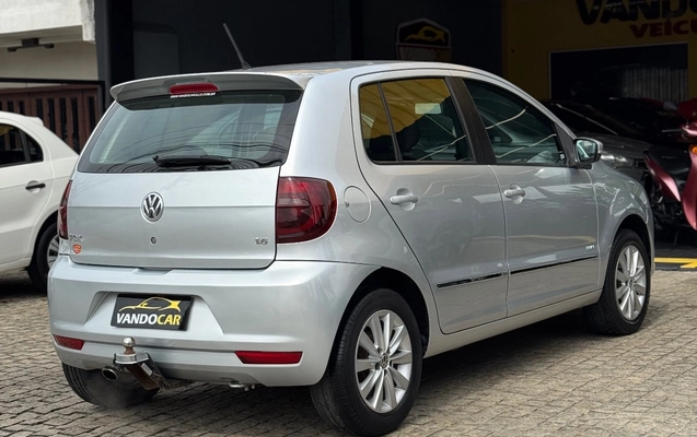 imagem-https://www.socarrao.com.br/sc-vehicle-images-prod/3845770/1789492215145-b8f59ea9d1864c3f9d4e4789135cb623_1789490477067.jpg