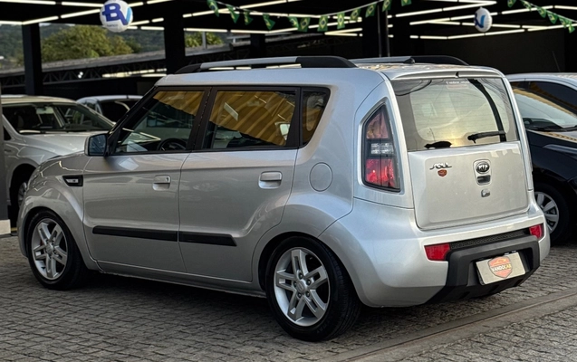 imagem-https://www.socarrao.com.br/sc-vehicle-images-prod/3845771/1789492215822-143325ec4126433296cdf8b7722d2cc7_1789490402342.jpg