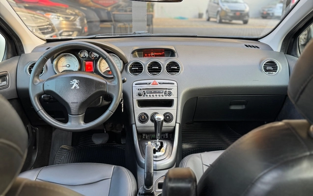 imagem-https://www.socarrao.com.br/sc-vehicle-images-prod/3845772/1789492221867-d29d5c333a014d2ea6ab4969914bbc2a_1789490248438.jpg