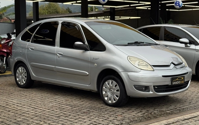 imagem-https://www.socarrao.com.br/sc-vehicle-images-prod/3845774/1789492229197-3fa1249ff09a4ec482d5392a3263b673_1789490048304.jpg