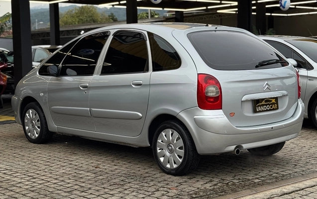 imagem-https://www.socarrao.com.br/sc-vehicle-images-prod/3845774/1789492229198-917a164097c448e4b9a423a041c330d1_1789490048322.jpg