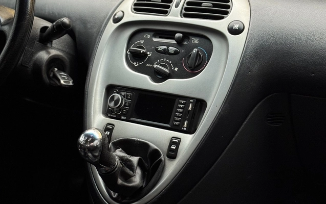 imagem-https://www.socarrao.com.br/sc-vehicle-images-prod/3845774/1789492229198-f4a7fdf49f0944adb8abd86c90d71f8d_1789490048317.jpg