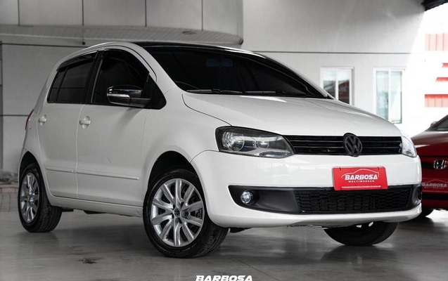 imagem-https://www.socarrao.com.br/sc-vehicle-images-prod/3845778/1789492269292-8448193_1_B_2e6f5ff9ab.jpeg