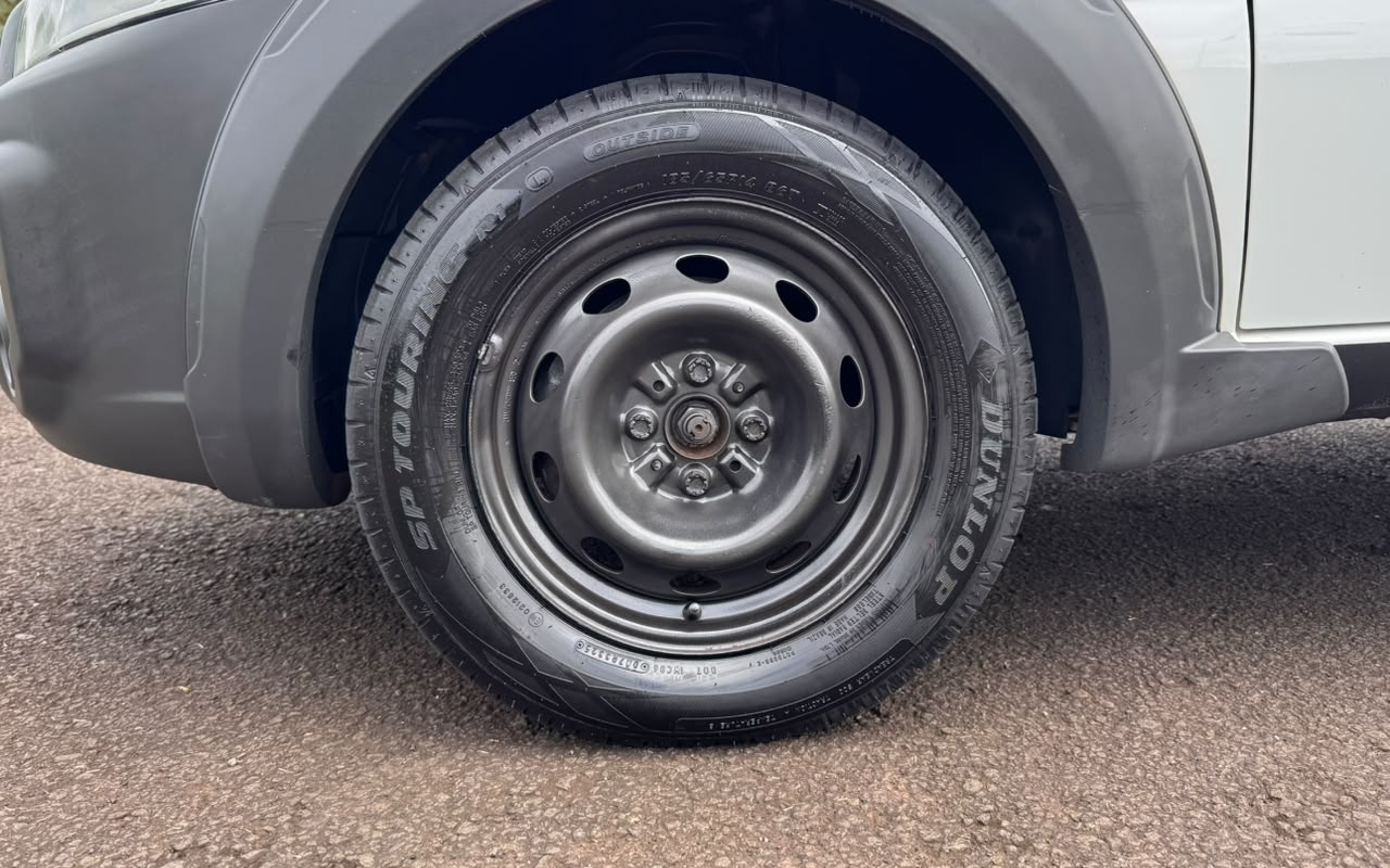imagem-https://www.socarrao.com.br/sc-vehicle-images-prod/3846038/1789492720937-V2hhdHNBcHAgSW1hZ2UgMjAyNi0wOS0xNSBhdCAxMy4yNC41NyAoMSkuanBlZw.jpeg