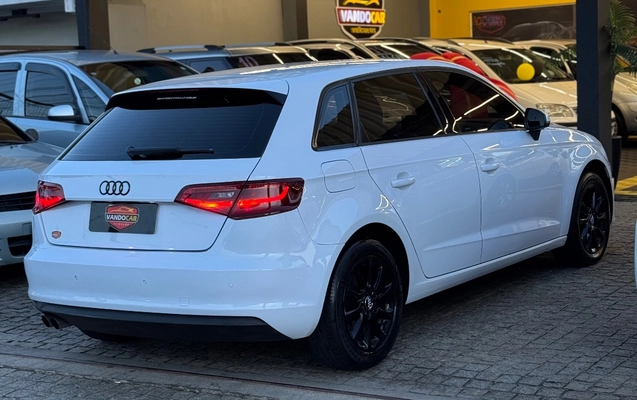 imagem-https://www.socarrao.com.br/sc-vehicle-images-prod/3846180/1789493561566-bee1861e1ebc4ef3a3125a3bfaa032e2_1789489989168.jpg