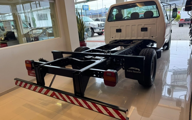 imagem-https://www.socarrao.com.br/sc-vehicle-images-prod/3846350/1789495488758-NS5qcGVn.jpeg
